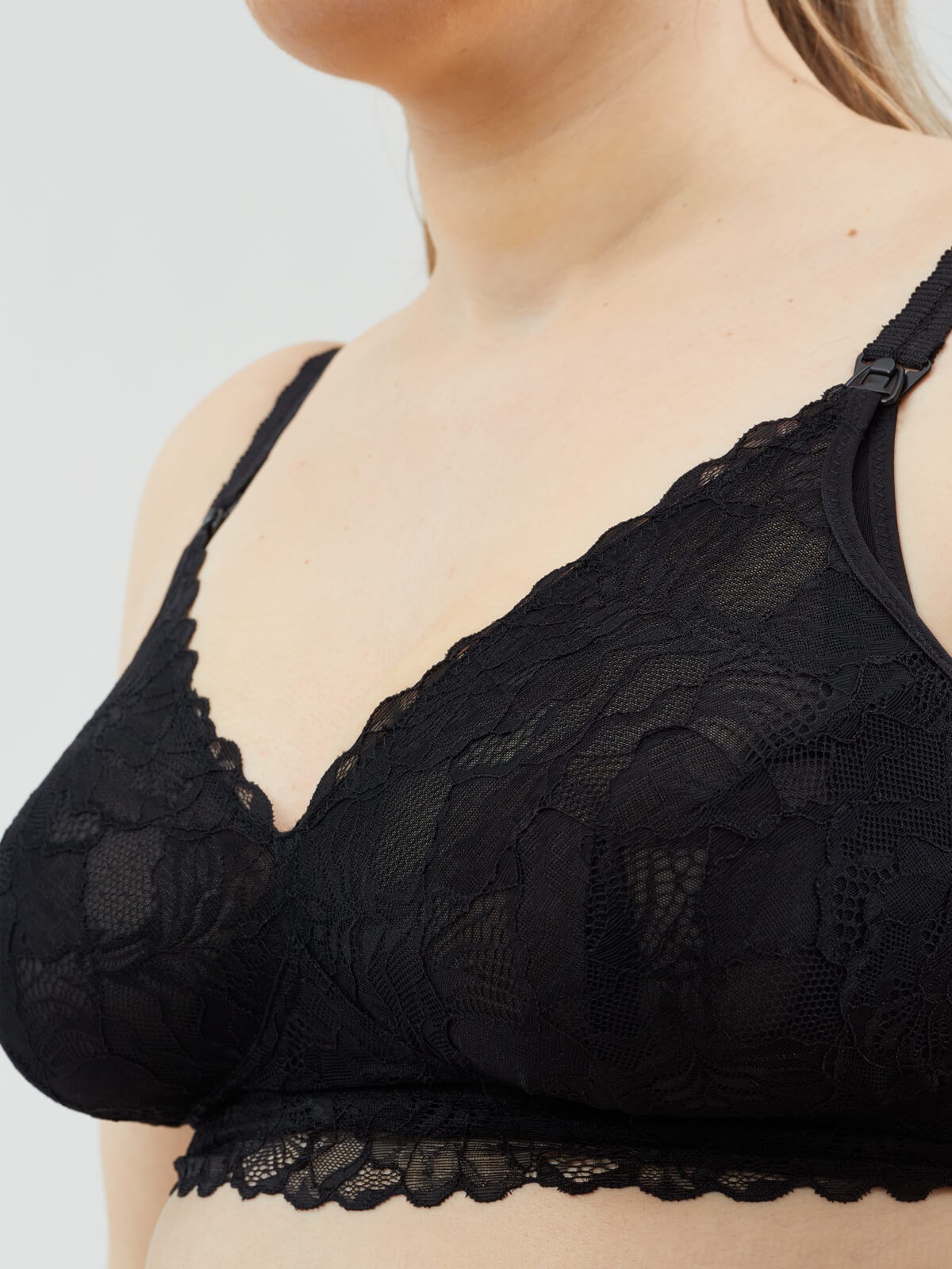 Chantilly Maternity & Nursing Bralette